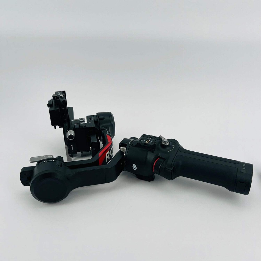 DJI RS 4 3-Axis Camera Stabilizer P14C