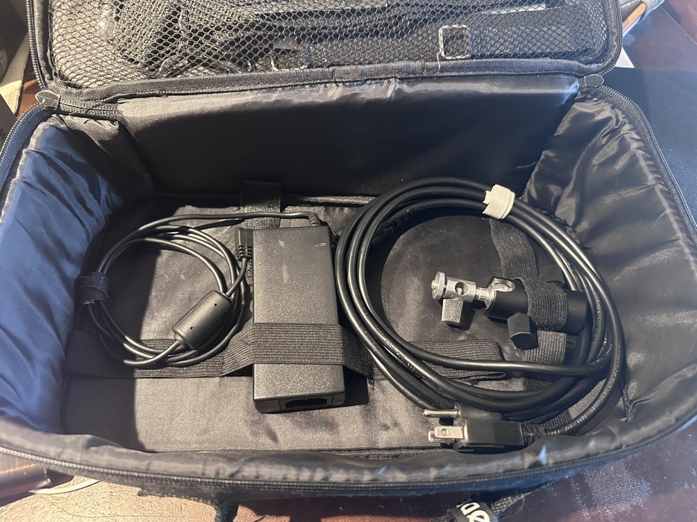 Ikan Multi-K Adjustable-Color Continuous Light Panel - Near-Mint