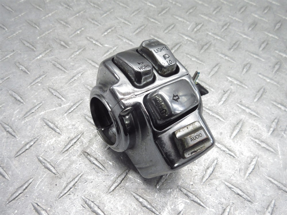 2000 00 01 Harley Davidson FLHTC Electra Glide Classic OEM Left Handlebar Switch