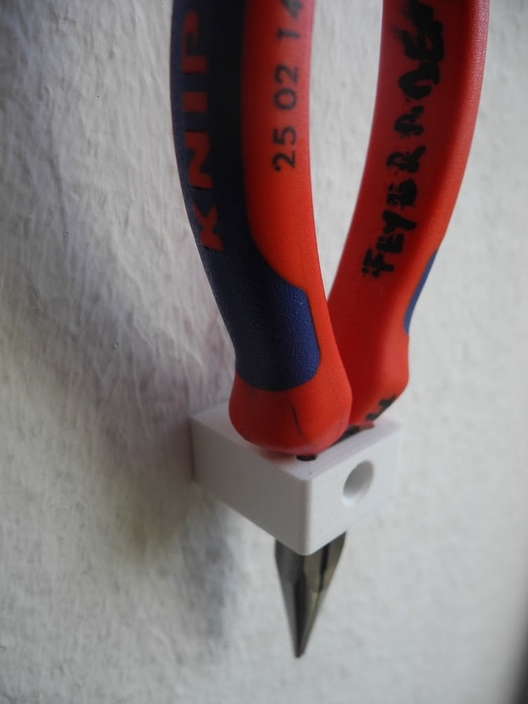 Pliers Wall Mount Holder - Workshop Tool Storage Organizer - Garage Organization