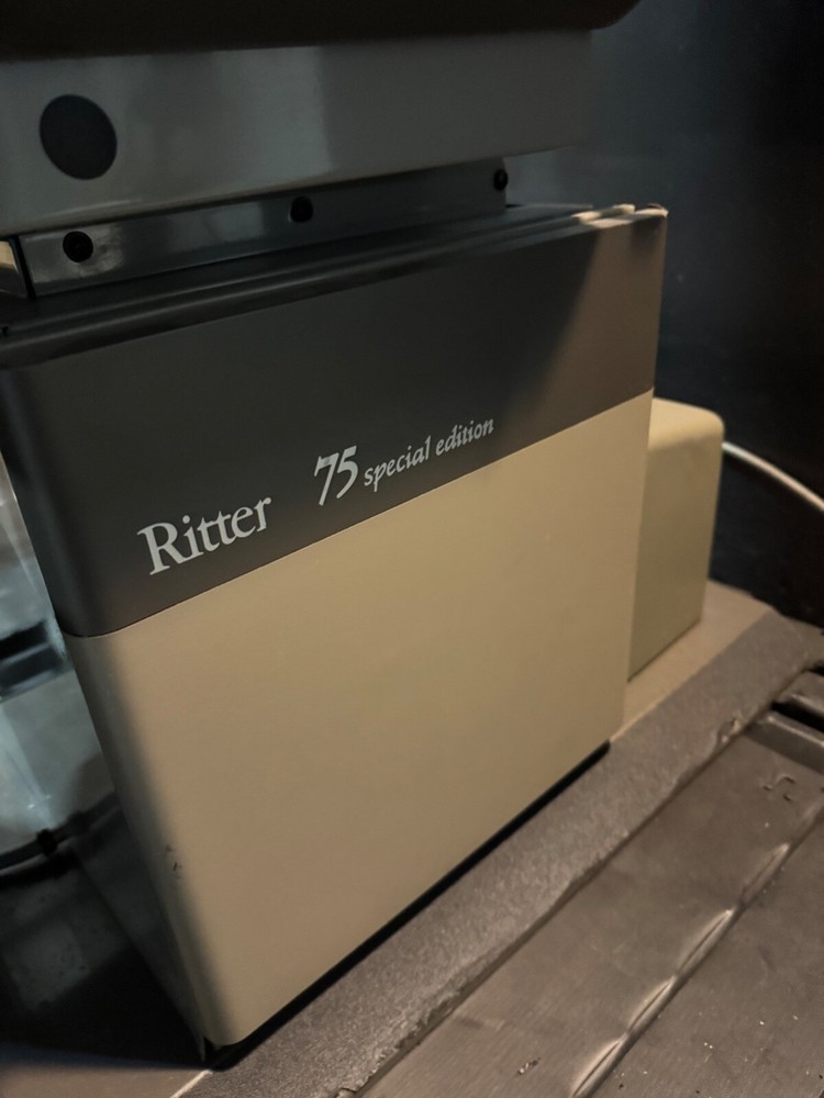Midmark Ritter 75 SE Power Procedure Chair