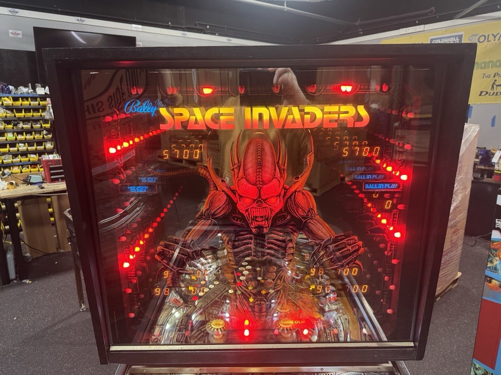 1980 BALLY SPACE INVADERS PINBALL MACHINE PROF TECHS PLAYS GREAT REFURBISHED