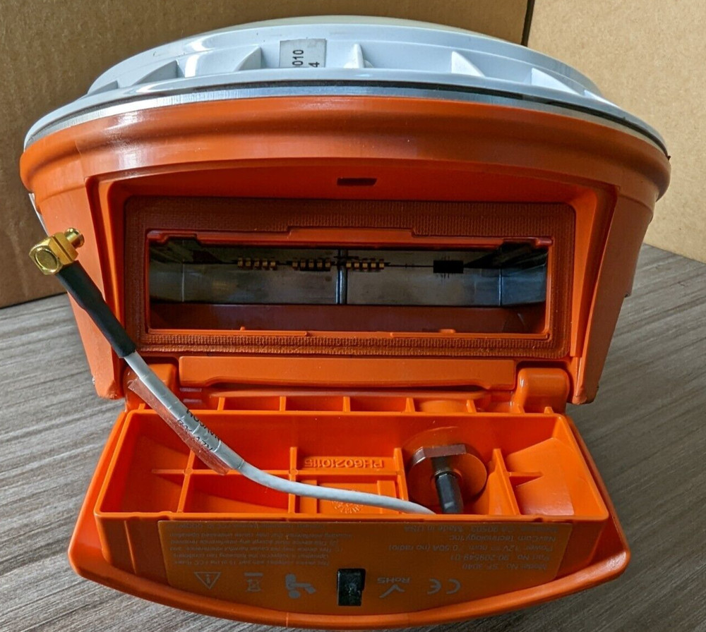 NAVCOM GPS RECEIVER - SF 3040