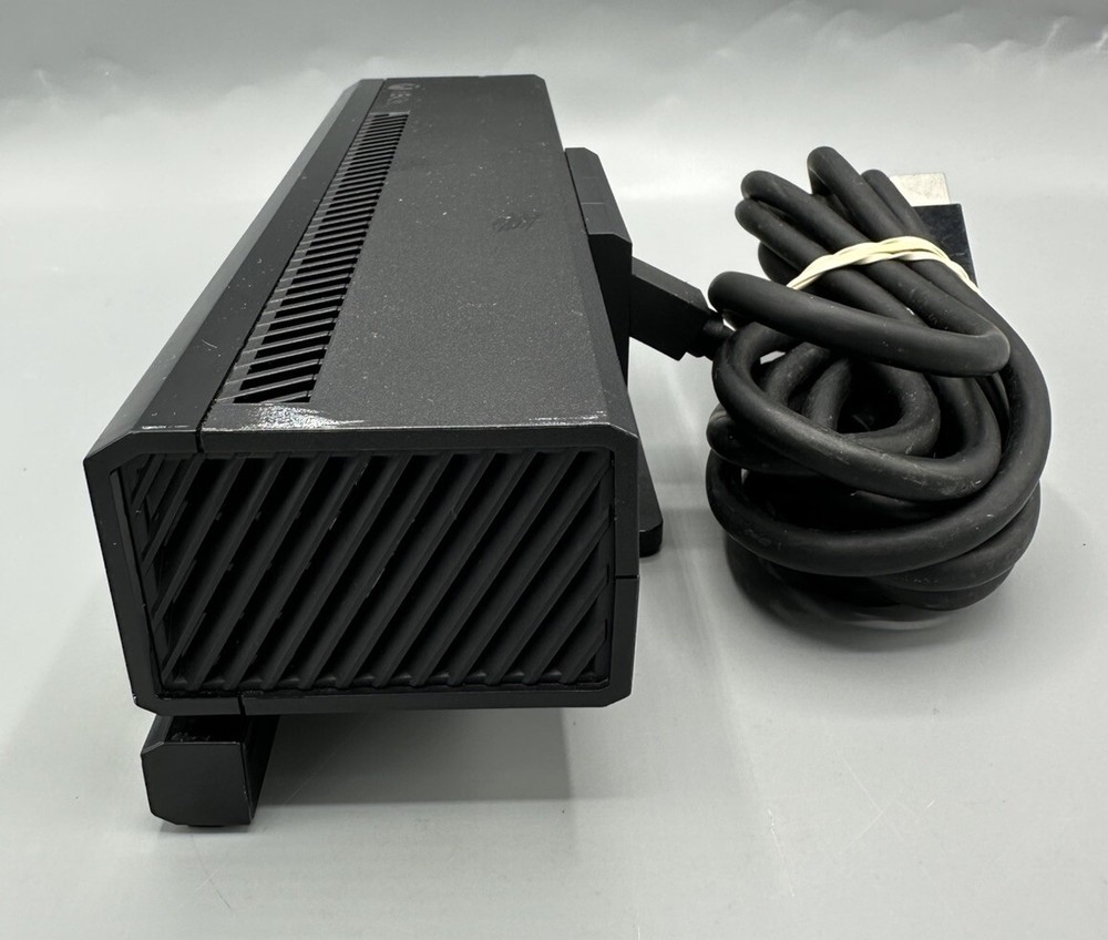 Microsoft Xbox One Kinect Sensor Camera Black OEM Model 1520 Good Condition