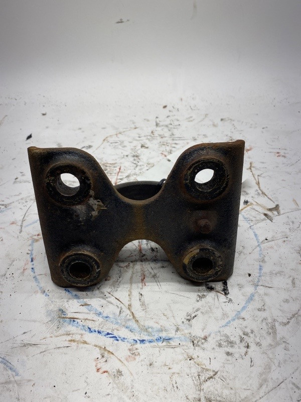 Freightliner MT55 Engine Mount 0130509001 (548-12977)