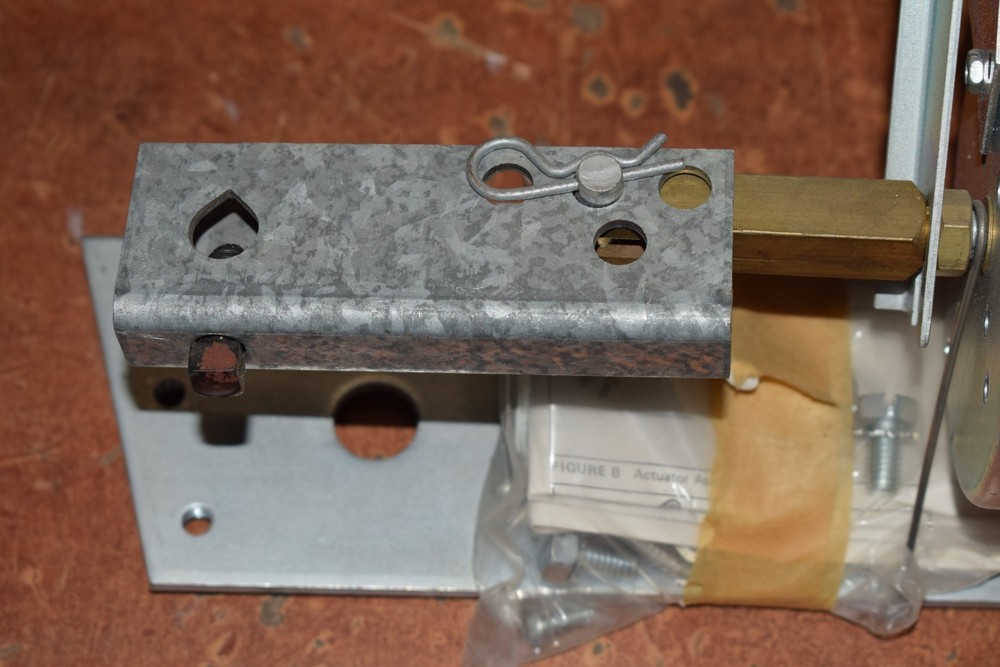 NEW Siemens POWERS CONTROLS 332-2973 Pneumatic Actuator, Spring Return Positioni