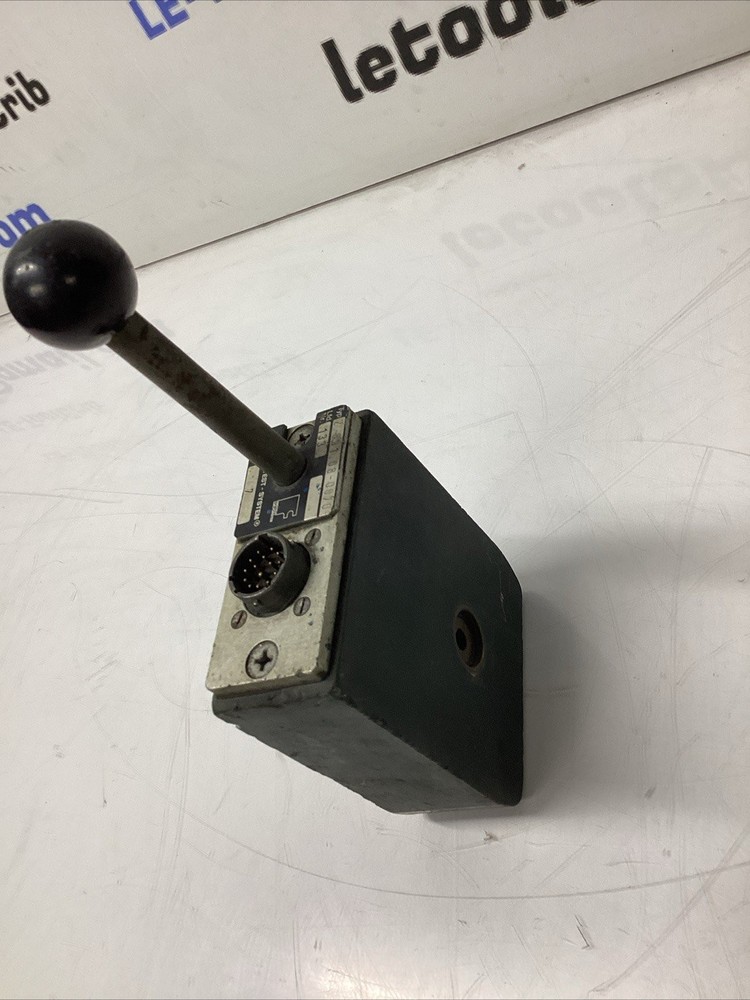 DEFECTOTEST-SYSTEM Joystick Controller Typ 2.891 08-0070 Industrial Unit S-596