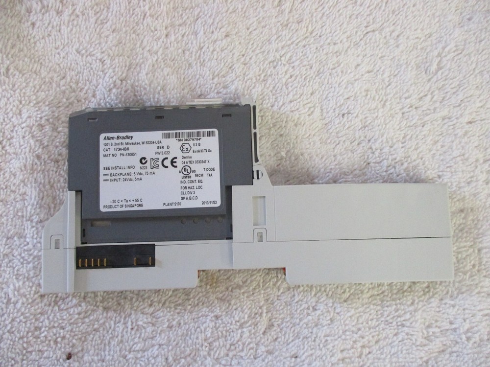 Allen Bradley Input Module with Base 1734-TOP3S 1734-IB8