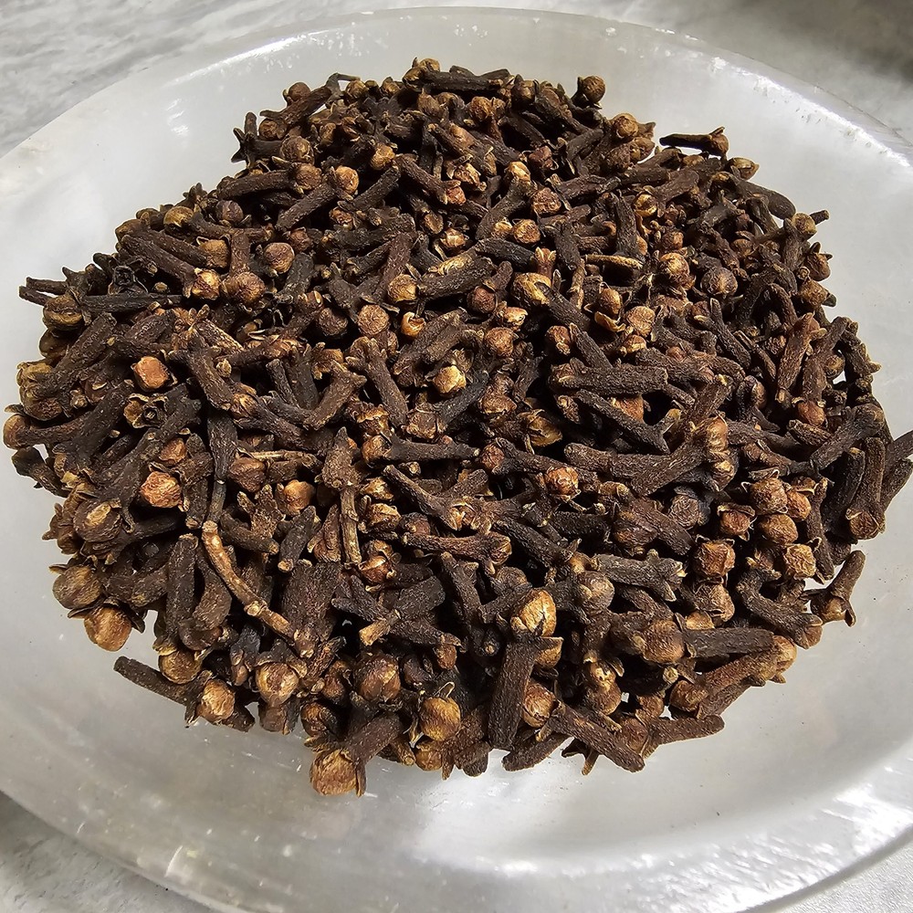 Cloves Whole