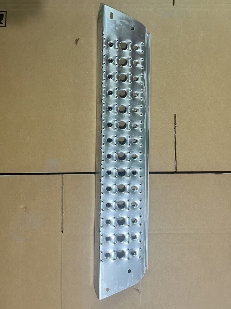 Front Fairing Step (Upper=Lower) For International LT625 2018-2023