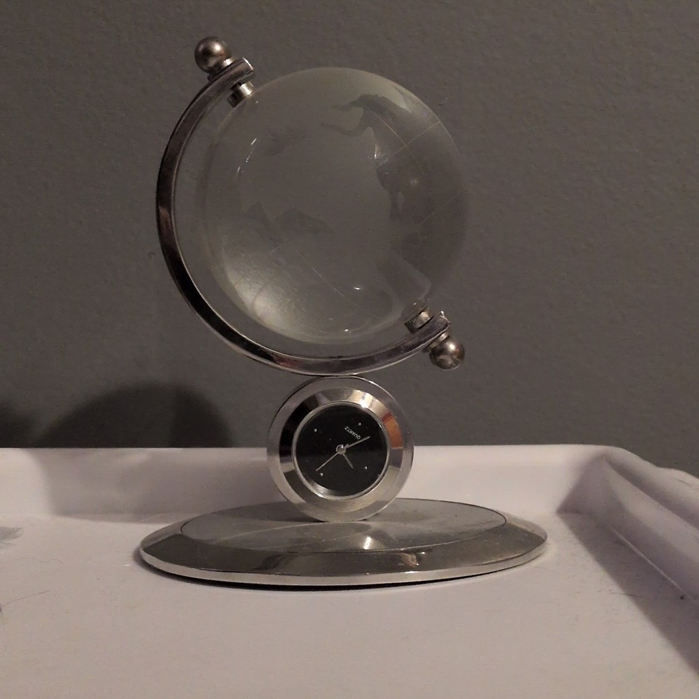 Glass Globe Clock Read Description
