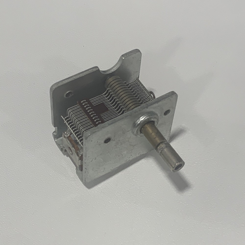 ORIGINAL AMECO®  AC-1  ANT. LOADING  capacitor   - AMECO®  part#C-133