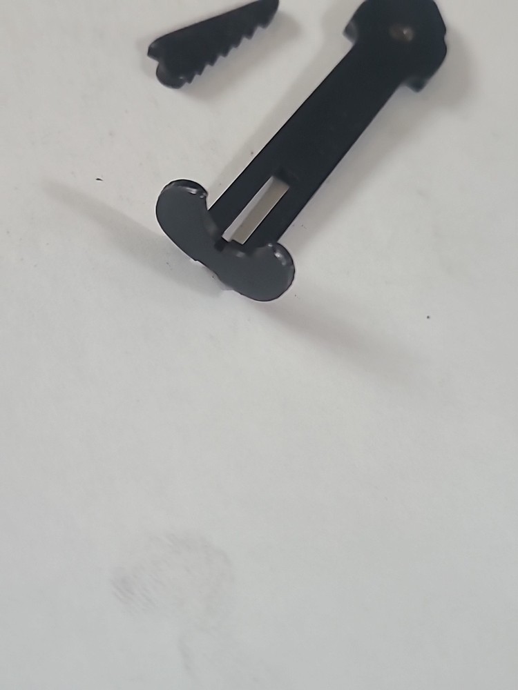 Traditions Pioneer Buckhorn Muzzleloader rear sight assembly With Elevator