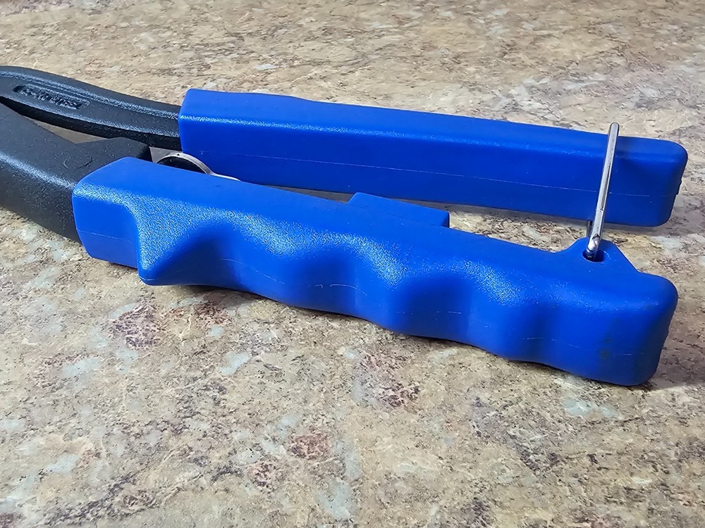 Rivet King Rivet Nut Manual Tool Pre-owned (Tool Only) Pre-owned