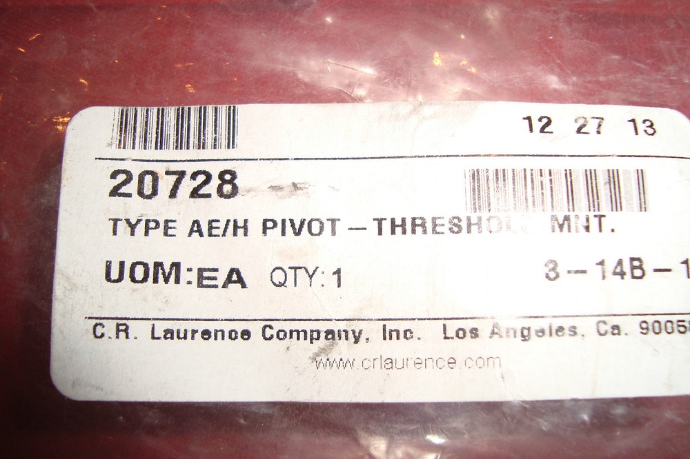 20728 BOTTOM DOOR PIVOT