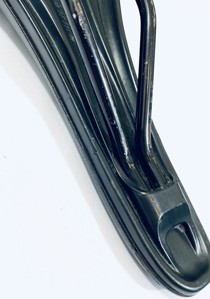 Giant Contact Forward Saddle Black- Used