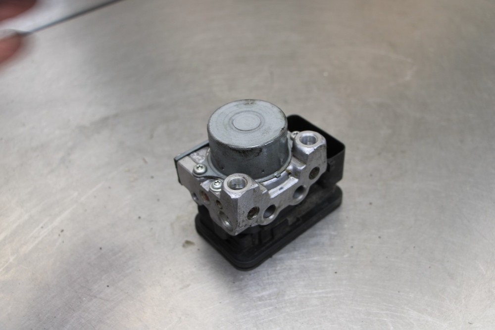 15-18 HONDA CB300F CB300 ABS PUMP UNIT MODULE