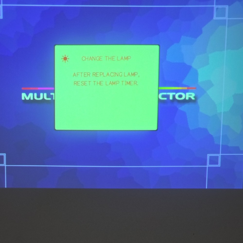 Hitachi CP-X345 Multimedia LCD Projector Untested