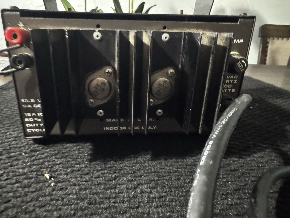 Astron RS-12A Power Supply ( NO TESTED )