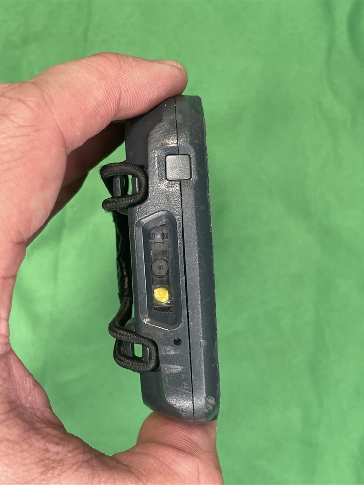 HONEYWELL Dolphin CT45 Mobile Handheld Computer UNTESTED BROKEN SCREEN!!!!