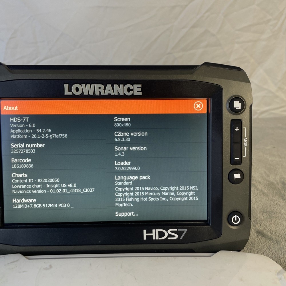 LOWRANCE HDS-7T CHARTPLOTTER BOAT SONAR SCREEN DISPLAY