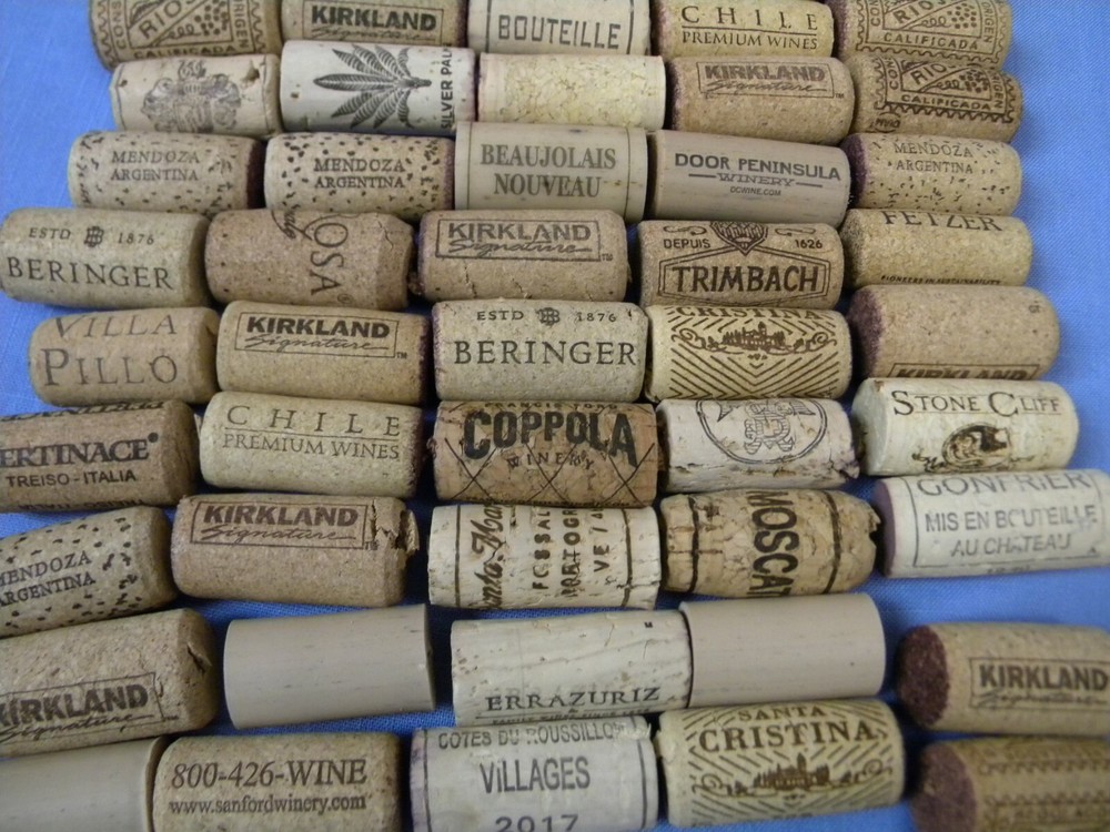 Crafter Corks Craft Project 25 Used Wine Corks Mix types & winery SAVE Quantity