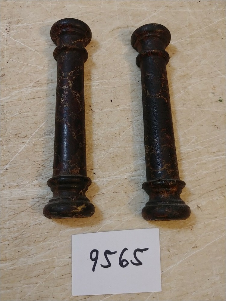 INGRAHAM MANTLE CLOCK WOODEN COLUMNS