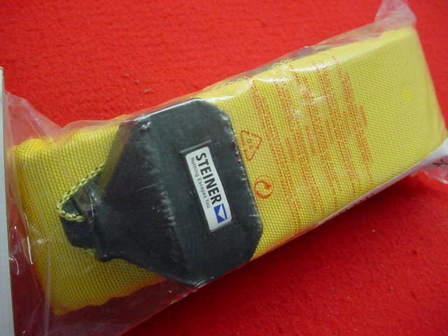 Steiner- #768- Floating Binocular Strap - New !!