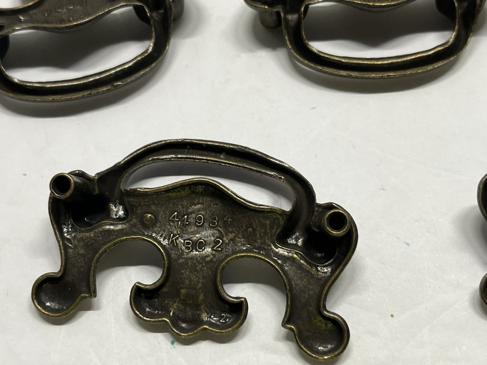 Vintage Lot (15) NOS Chippendale Style Fixed Drawer Pulls #44934