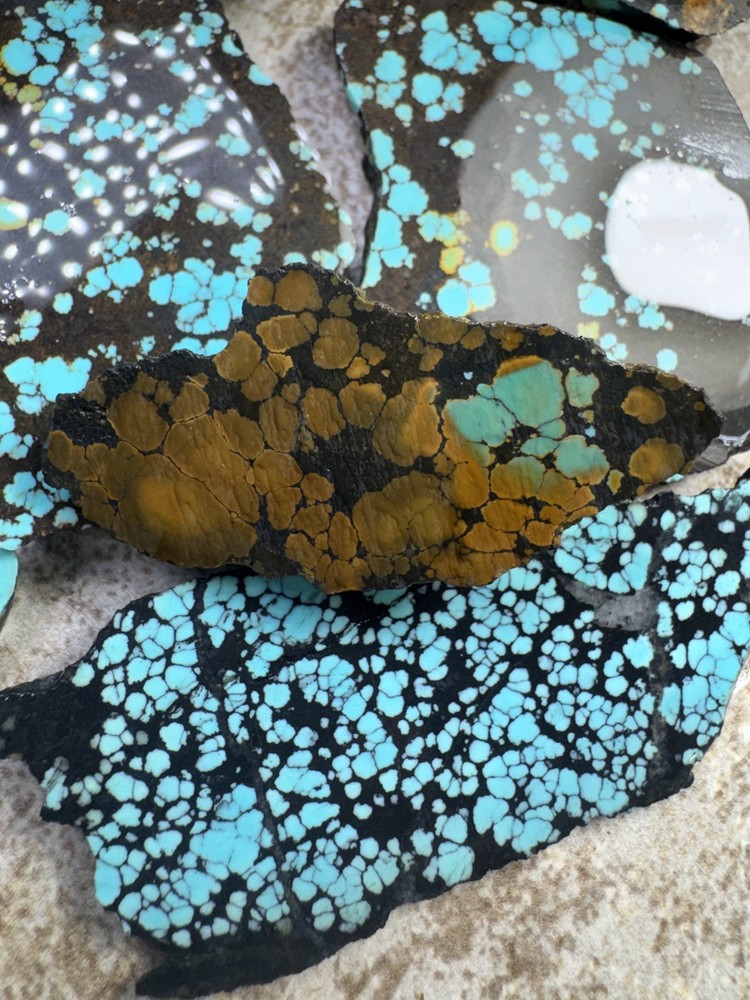 Hubei turquoise stabilized mixed slabs