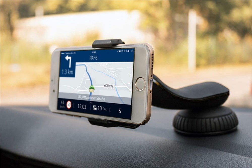 Suction Cup Smartphone Car Mount