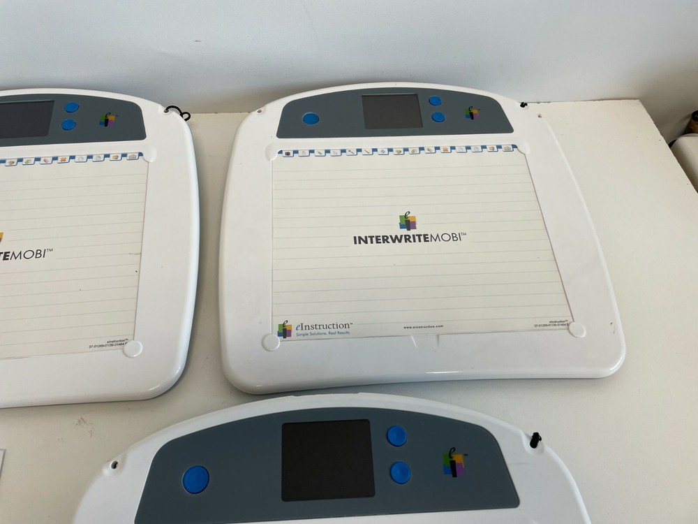 B13: Lot of 4 Mobi IP501 eInstruction Interwrite Mobi Learner Tablet