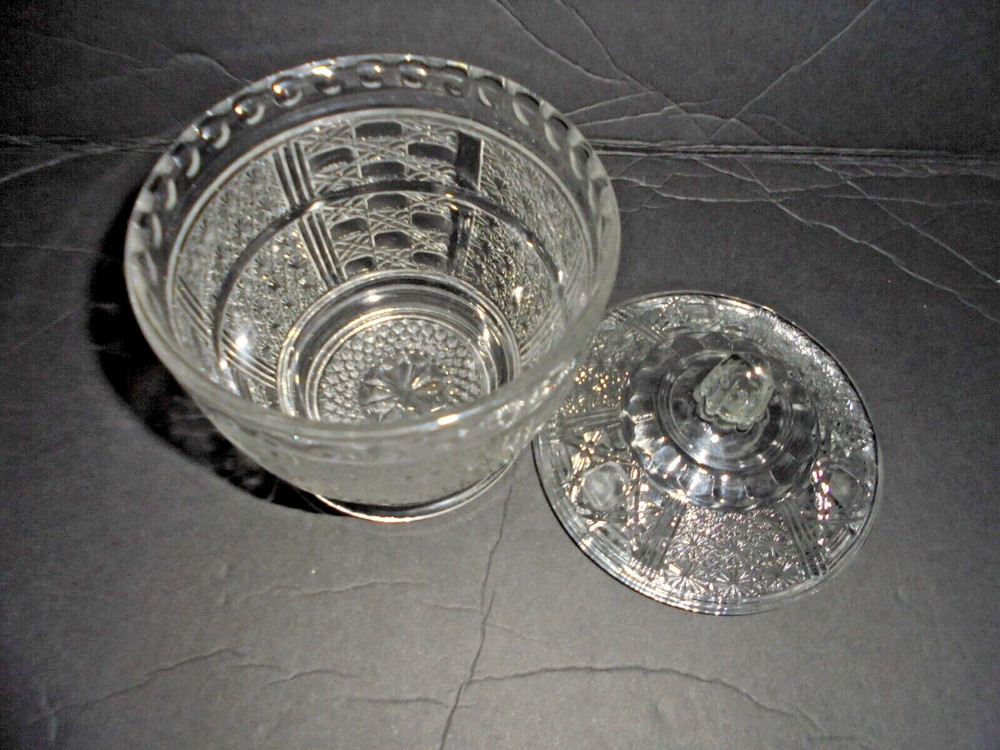 VINTAGE CRISTAL FOOTED SUGAR BOWL WITH LID