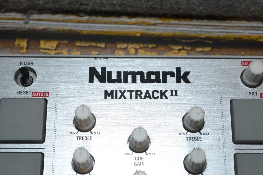 Numark Mixtrack II USB DJ Double Deck Controller 2-Channel Silver MIDI Portable