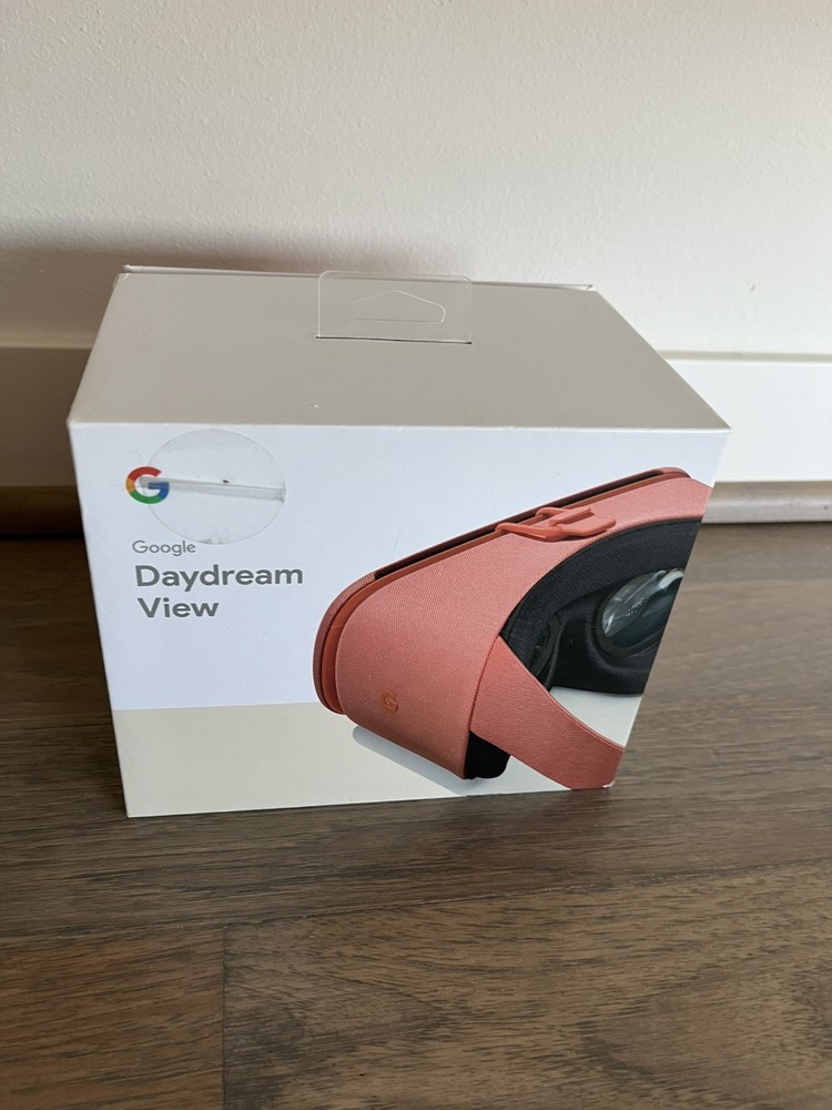 Google Daydream View Virtual Reality Headset VR w/Controller
