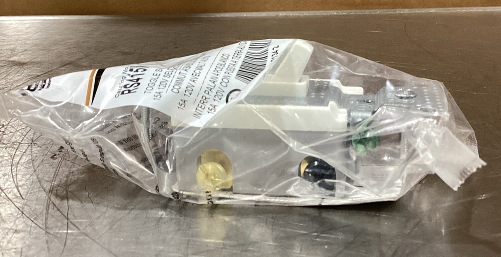 RS415W HUBBELL homeSELECT Residential Toggle Switch