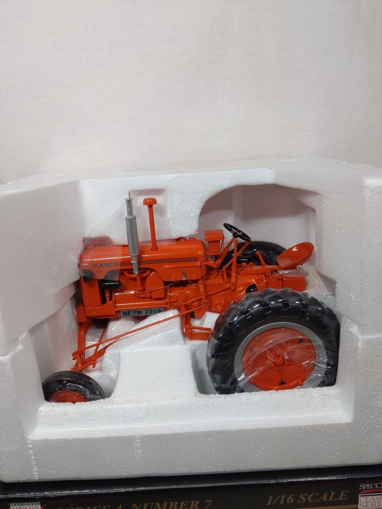 SpecCast Case Tractor Model DCS High Crop 1/16