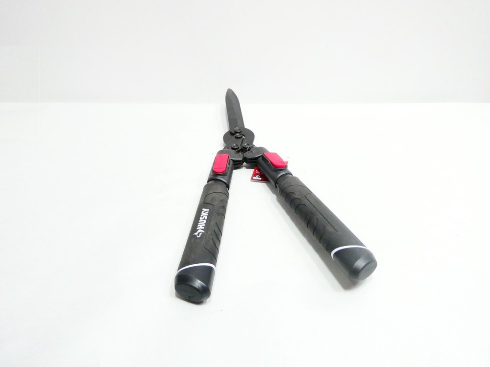 Husky 1008 145 805 26in Extendable Hedge Shear
