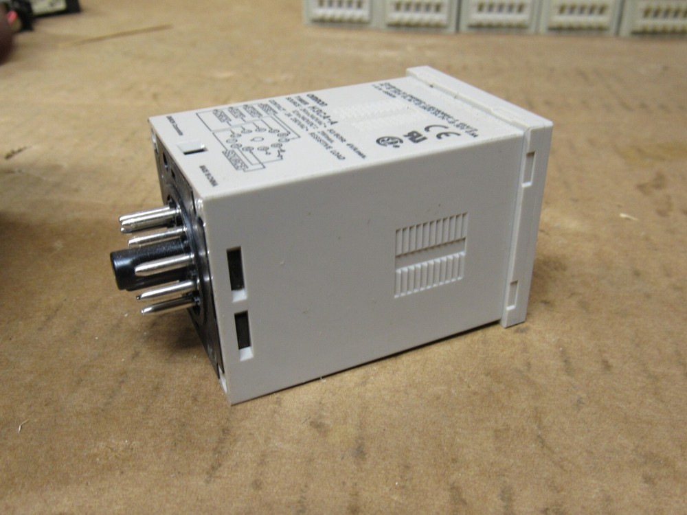 Omron H3CA-A Timer 24-240V AC/VDC