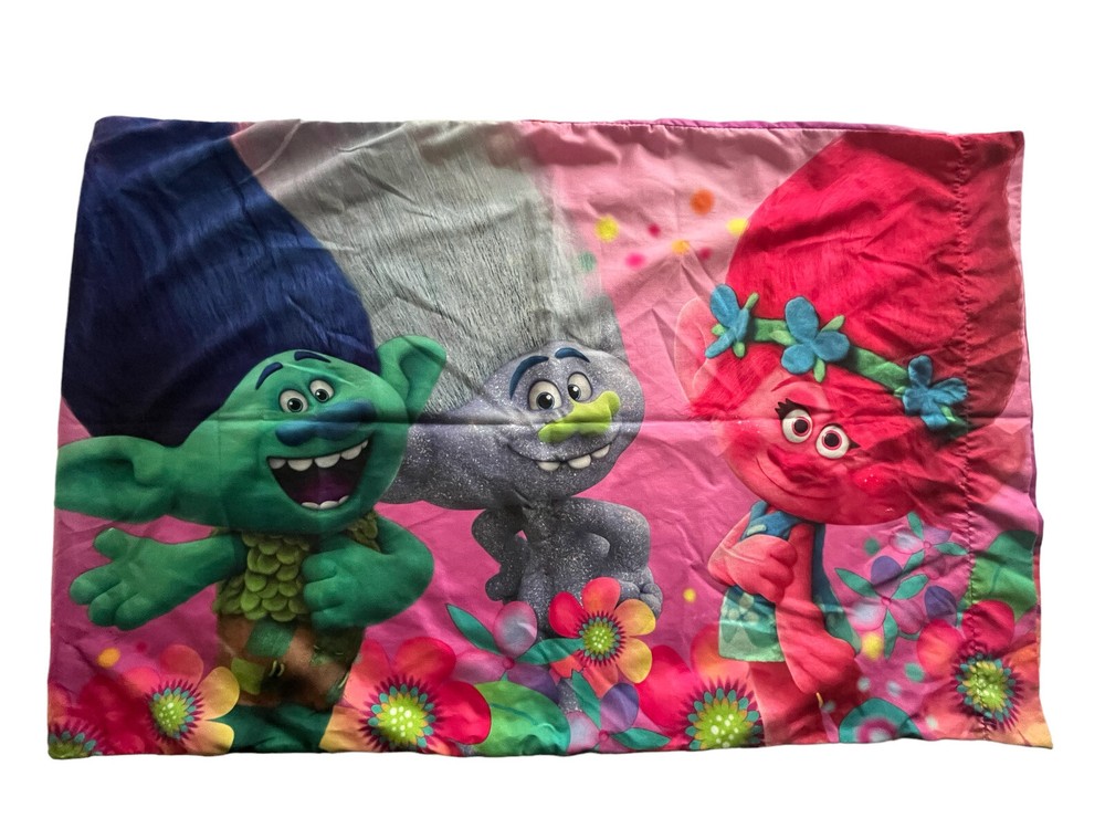 2 TROLLS By Dreamworks pillowcases. Bright fun