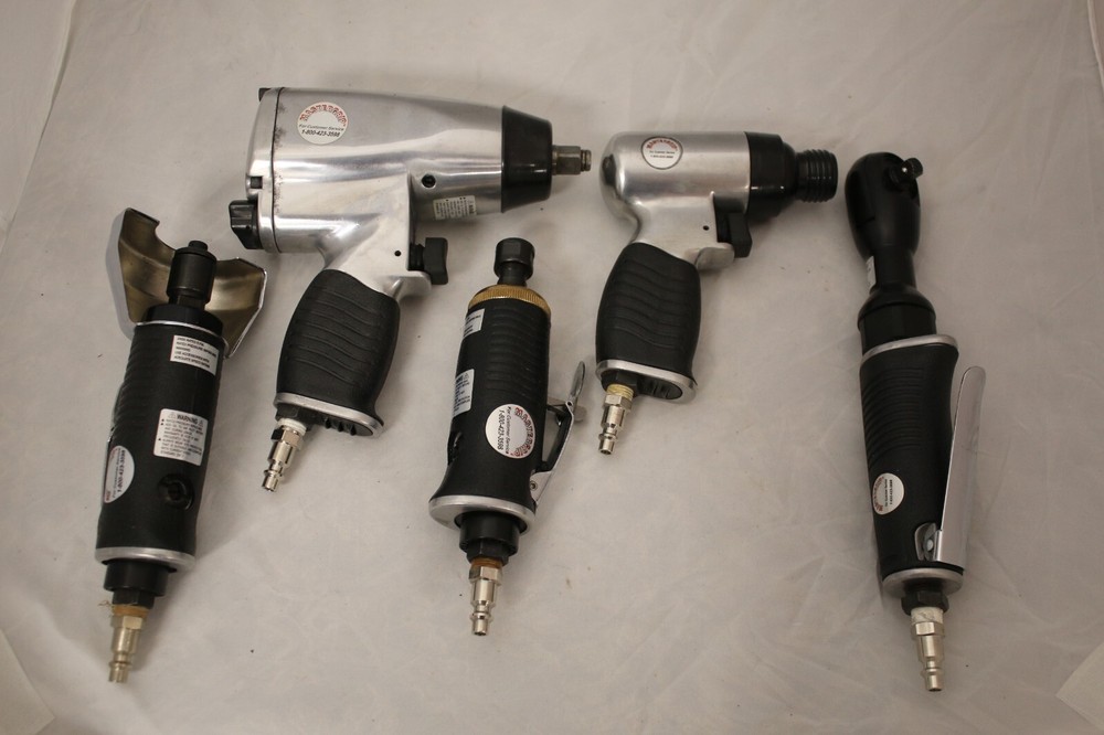 Mastergrip 77 PC Air Tool Set (Missing multiple items)