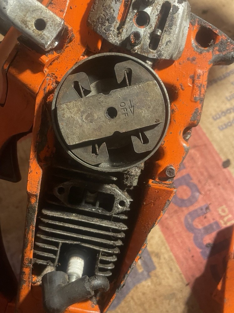 Dayton Model 27537A Chainsaw