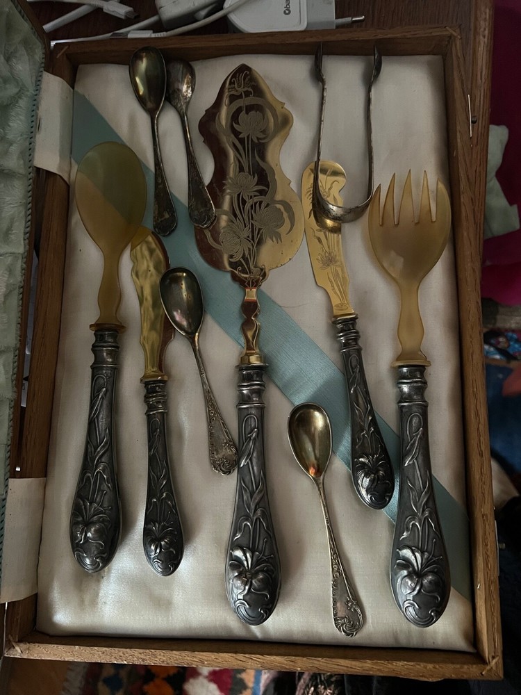 Food service antique cca1850.