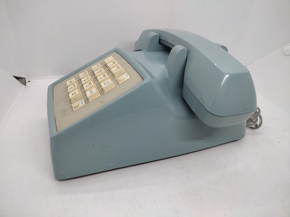 Vintage ATT CS2500DMGH Robin Egg Blue Push Button Desk Phone • Untested