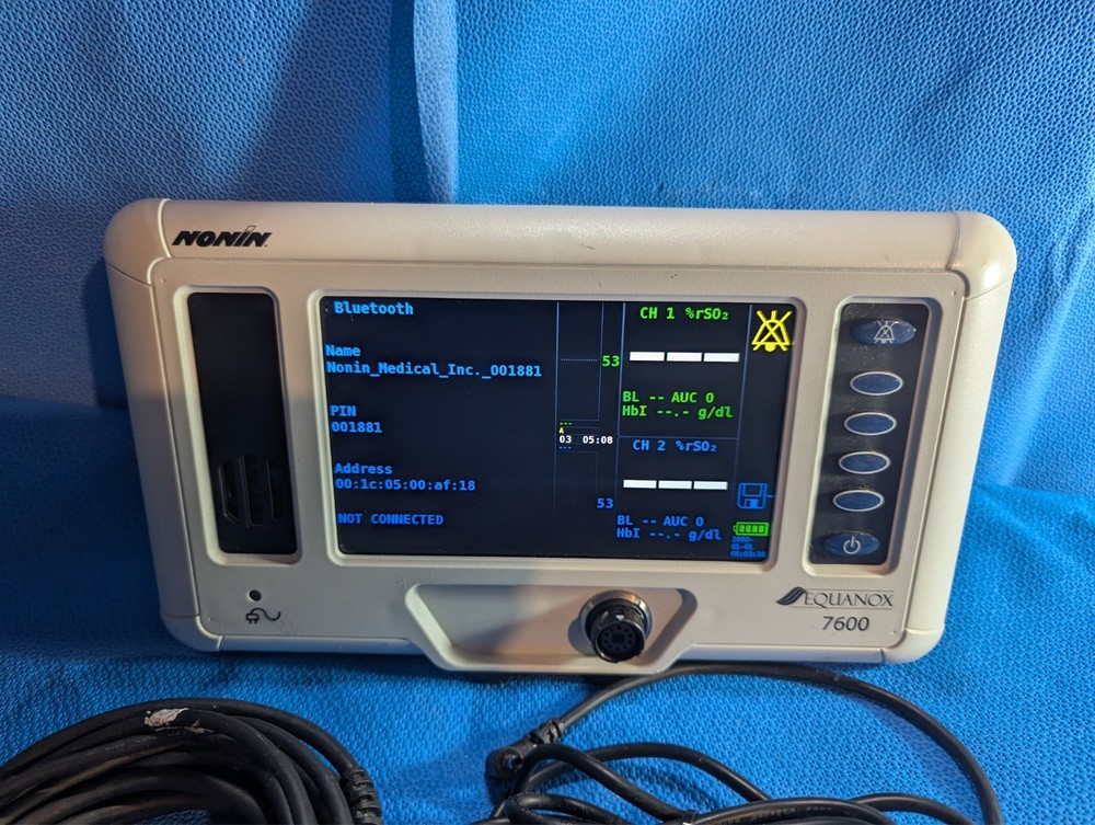 NONIN Medical Model 7600 Oximeter with Accessories