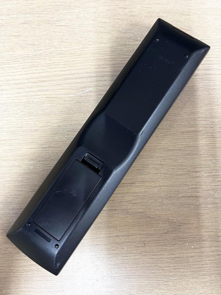 YAMAHA Amplifier Remote Control ZJ66510