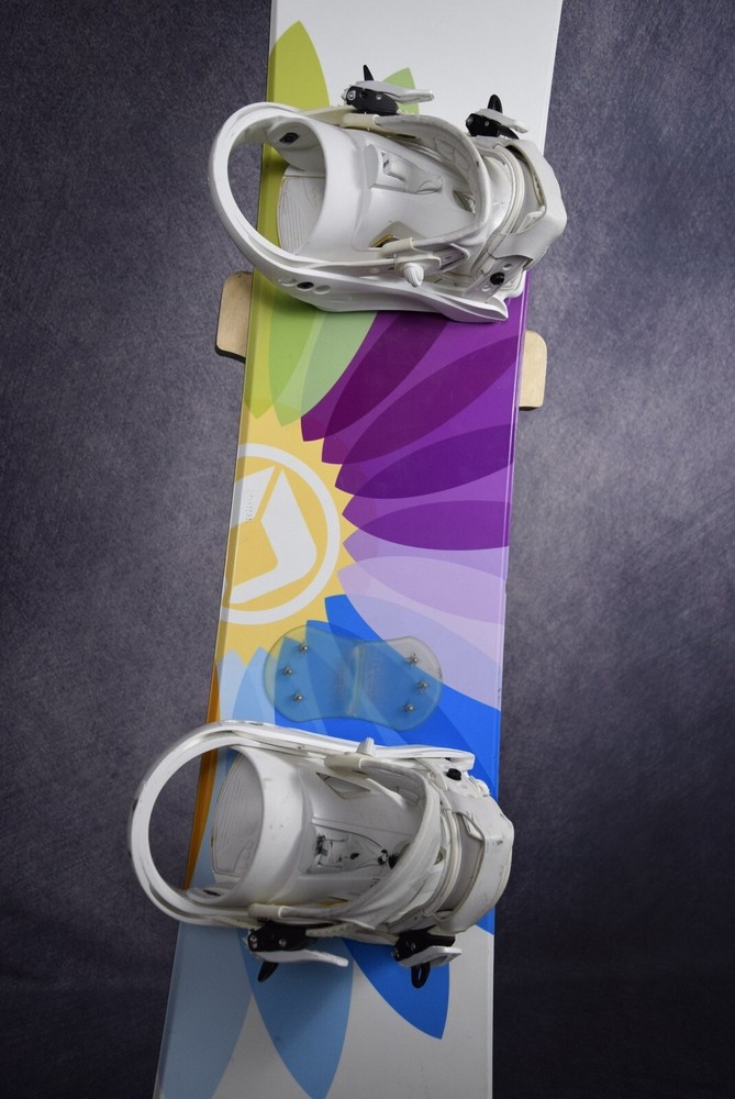 SAPIENT SNOWBOARD SIZE 145 CM WITH SAPIENT MEDIUM BINDINGS