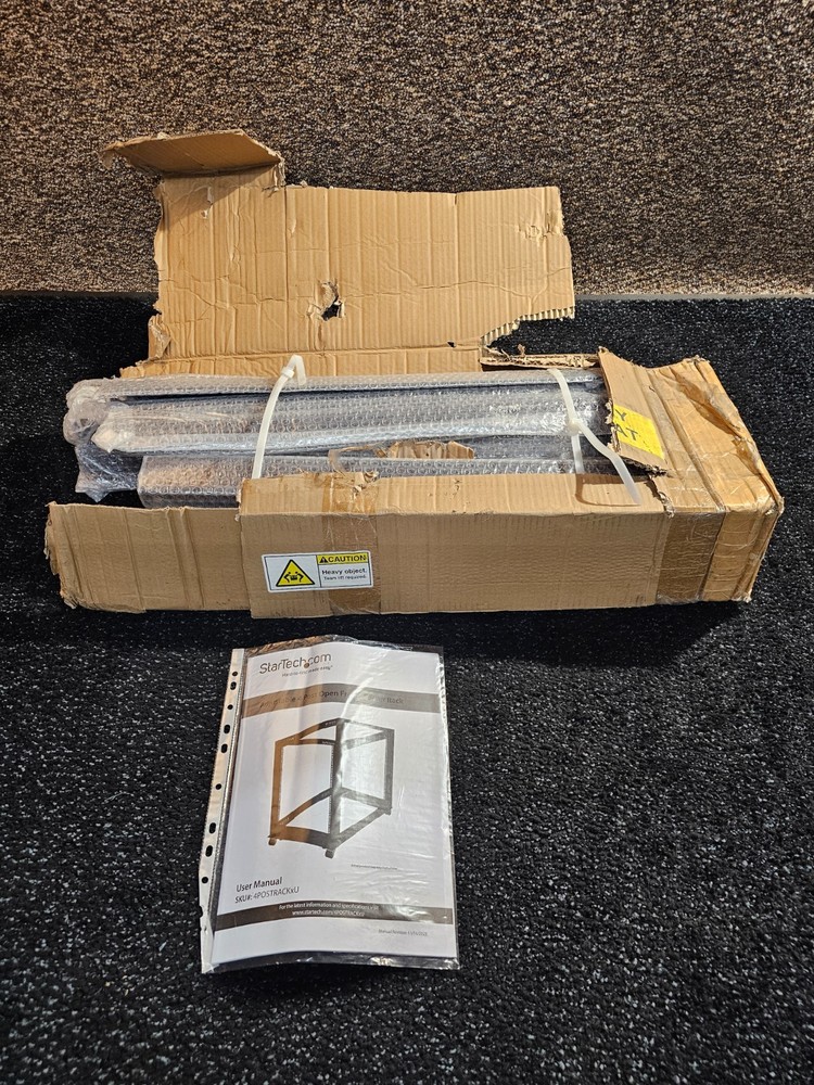 DEFECTIVE StarTech 4Post 15U Mobile Open Frame Server Rack 19 in Network G3D