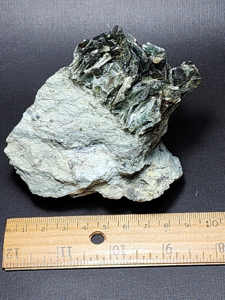 Clinochlore Fe Mineral Specimen