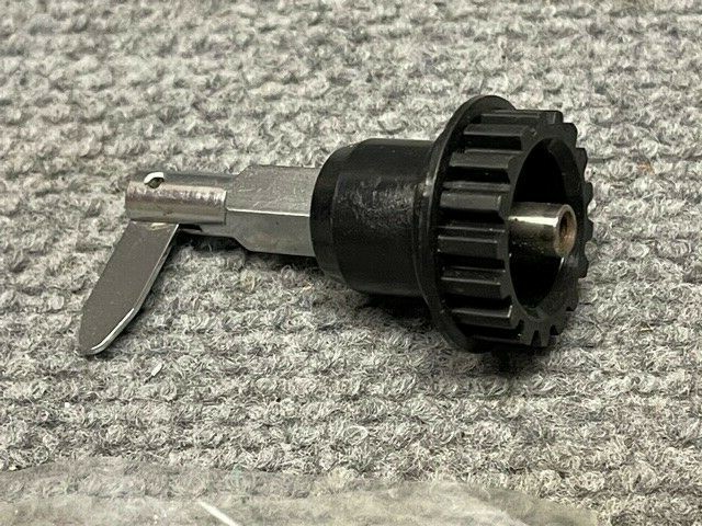 16mm EIKI Projector Part SUPPLY SPINDLE ASSEMBLY - #320-13201